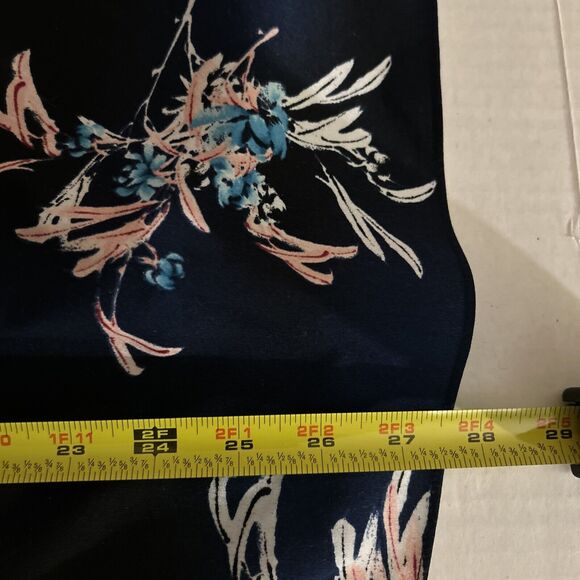 Lane Bryant Top Women size 20 short‎ sleeve blue floral scoop neck - Picture 7 of 7